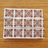 エストニアの刺繍テープ(伝統模様・花/ブラウン)