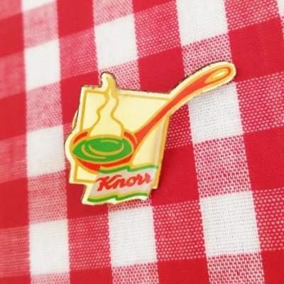 画像1: フランスのピンバッジ（knorr）